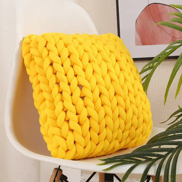 Che'Tara Handmade Wool Pillow Che'Tara