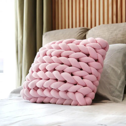 Che'Tara Handmade Wool Pillow Che'Tara