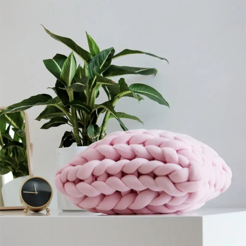 Che'Tara Handmade Wool Pillow Che'Tara