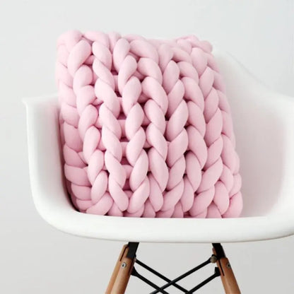Che'Tara Handmade Wool Pillow Che'Tara
