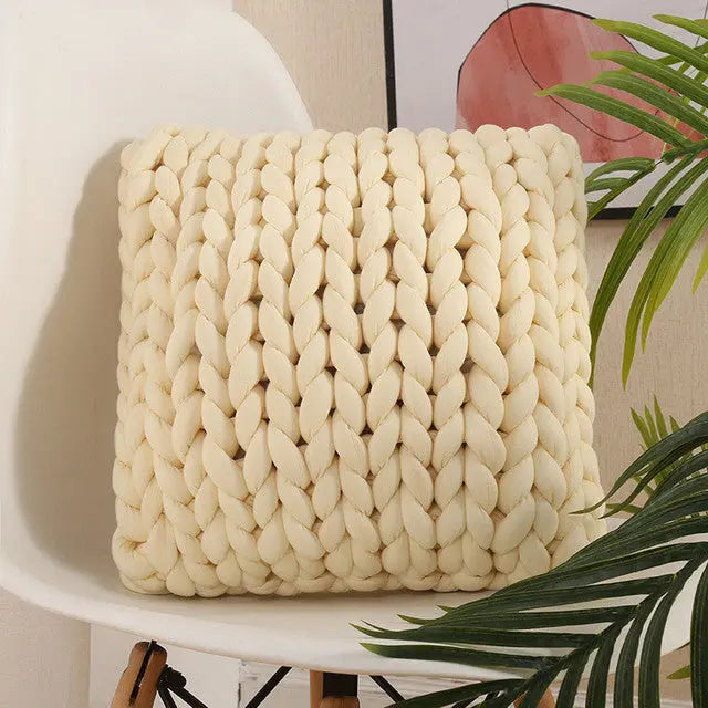 Che'Tara Handmade Wool Pillow Che'Tara